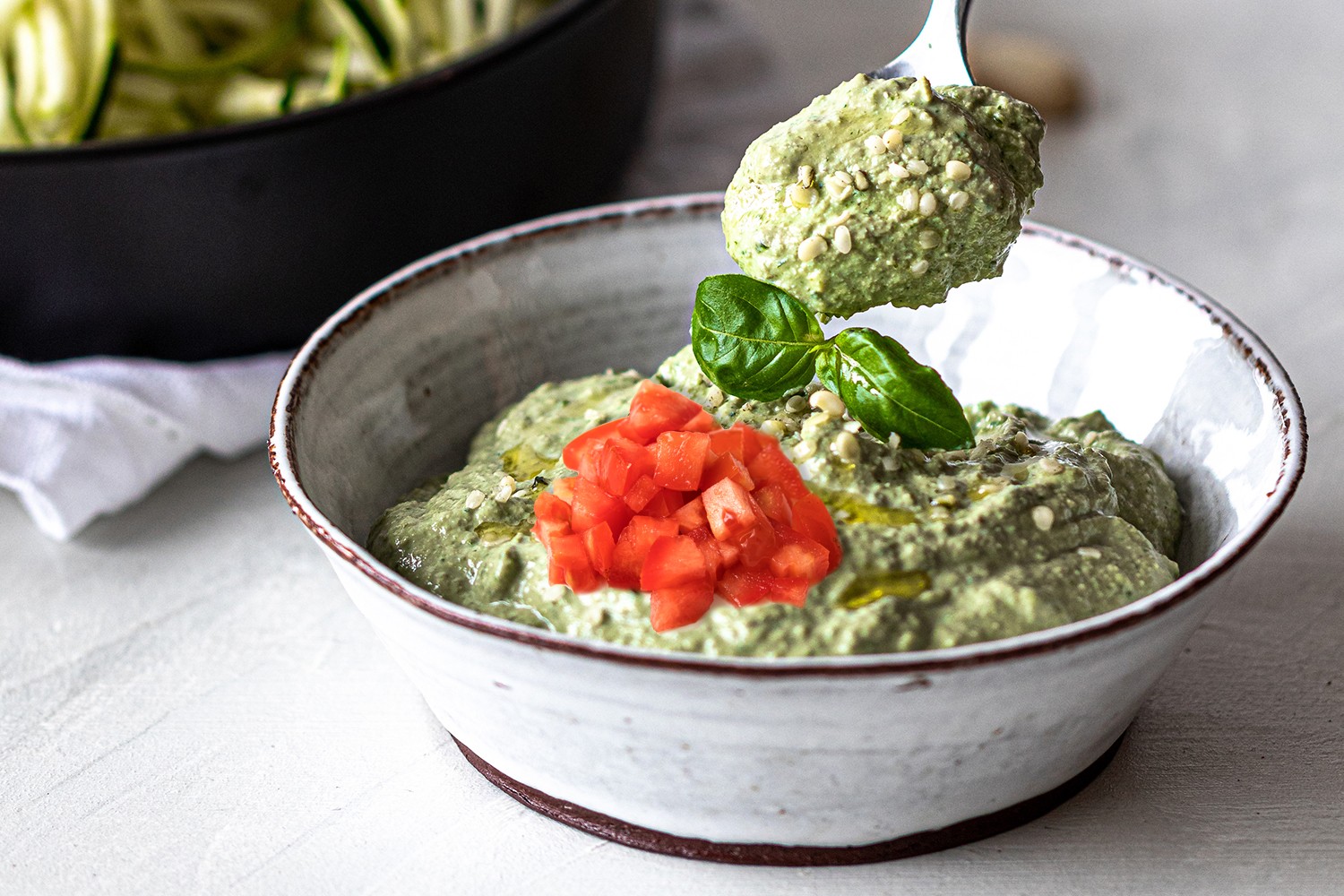 Horseradish Tomato Basil Pesto Mayonnaise