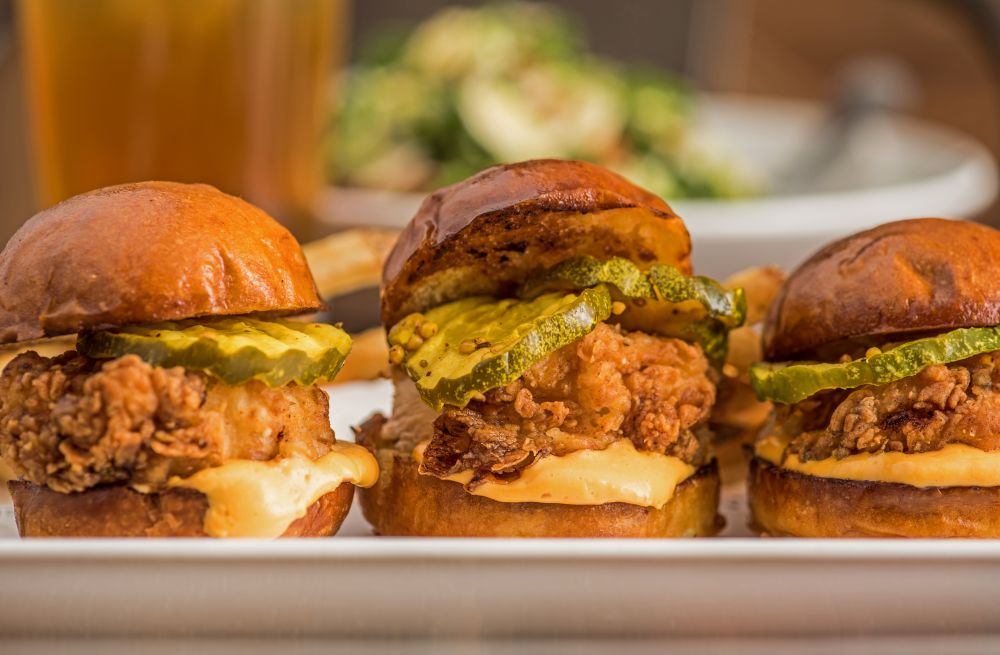Southern Fried Chicken Sliders With Sauce