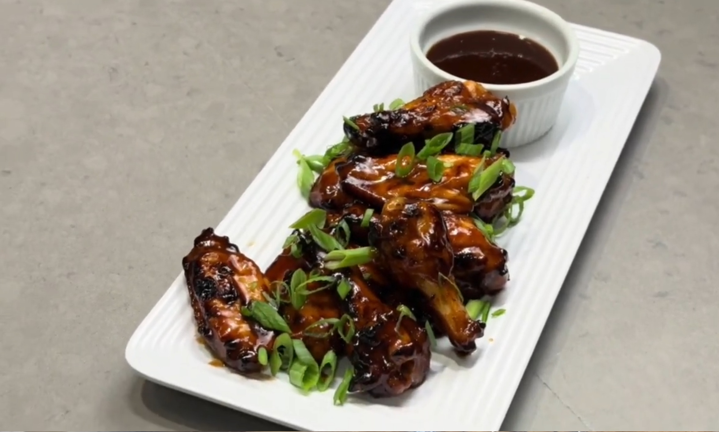 Chipotle Honey BBQ Sticky Wings 